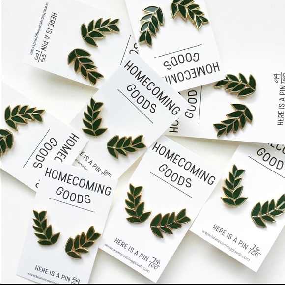 Laurel Pins - Picture 2 of 3